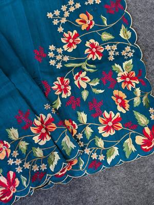 Teal matka silk saree with heavy floral embroidery border with running blouse 4