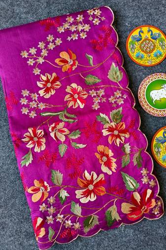 Pink matka silk saree  with heavy floral embroidery border with running blouse