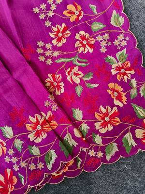Pink matka silk saree with heavy floral embroidery border with running blouse 4