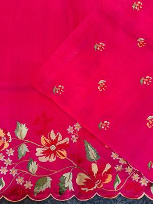 Red matka silk saree with heavy floral embroidery border with running blouse 2