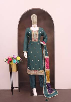 Green color chinnon silk embroidery work wedding wear  salwar suit 4