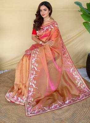 Peach royal gabanna silk saree woven in a shiny dual tone finish 3