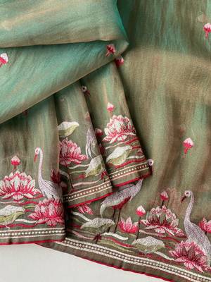 Green royal gabanna silk saree woven in a shiny dual tone finish 4