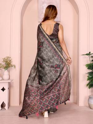 Grey printed art silk designer pallu saree 3