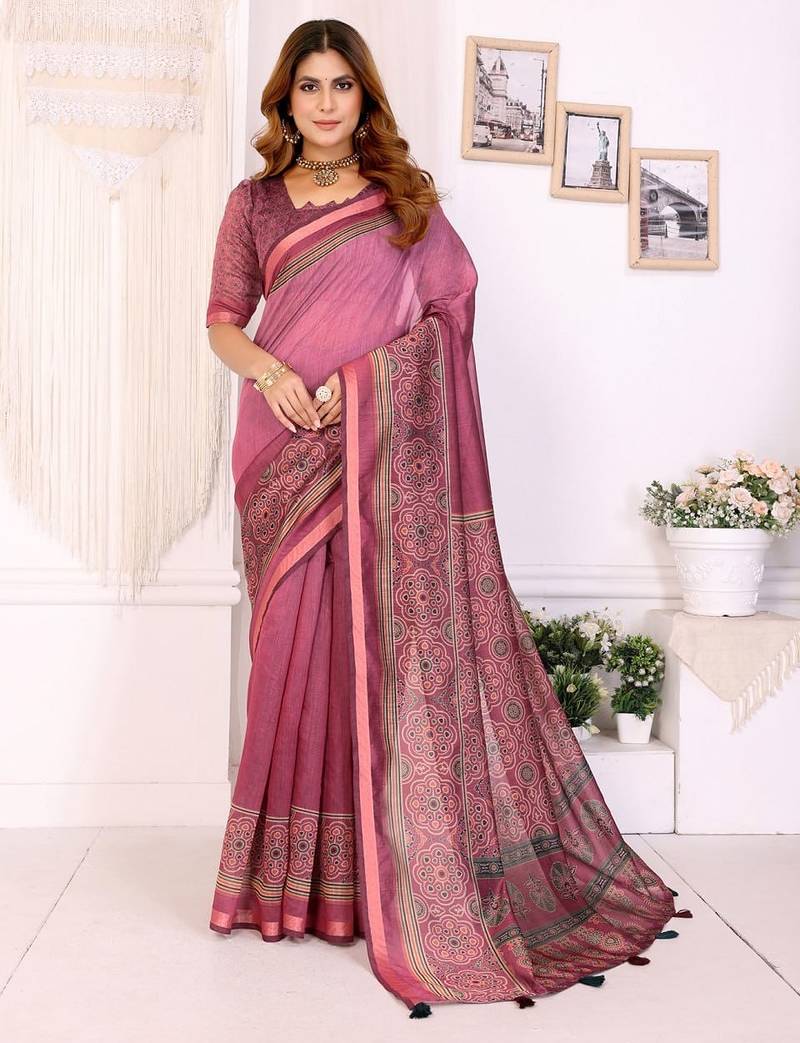 Baby pink printed art silk designer pallu saree
