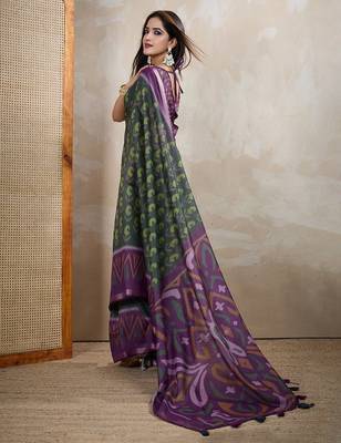 Grey printed art silk designer pallu saree 3