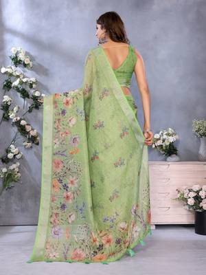 Light parrot green printed art silk designer pallu saree 3