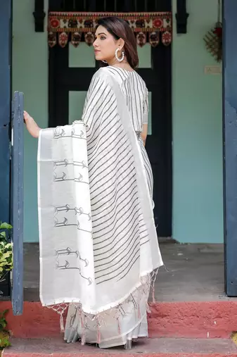 White printed art silk designer pallu saree