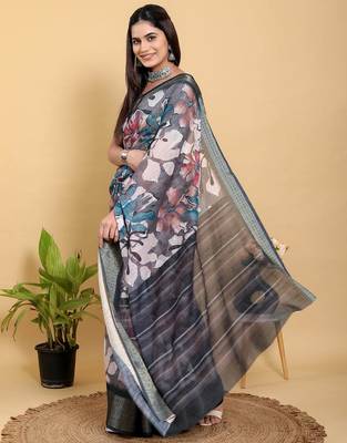 Grey printed art silk designer pallu saree 4