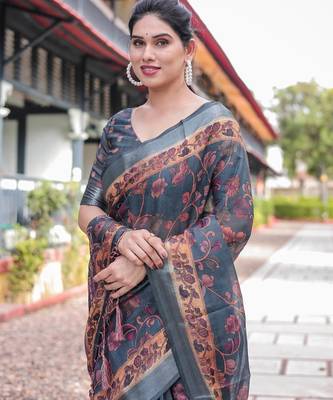 Grey printed art silk designer pallu saree 4