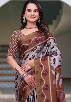Grey printed art silk designer pallu saree 4