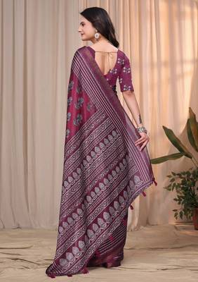 Red printed art silk designer pallu saree 3