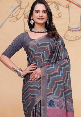 Grey printed art silk designer pallu saree 4