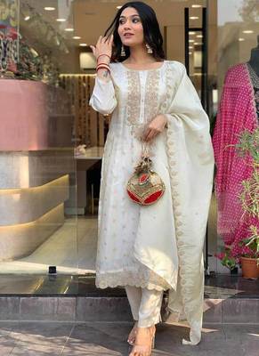 Women's white viscose sequin kurta set with embroidered chanderi silk dupatta 1