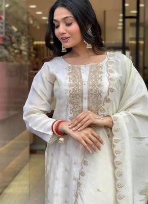 Women's white viscose sequin kurta set with embroidered chanderi silk dupatta 4
