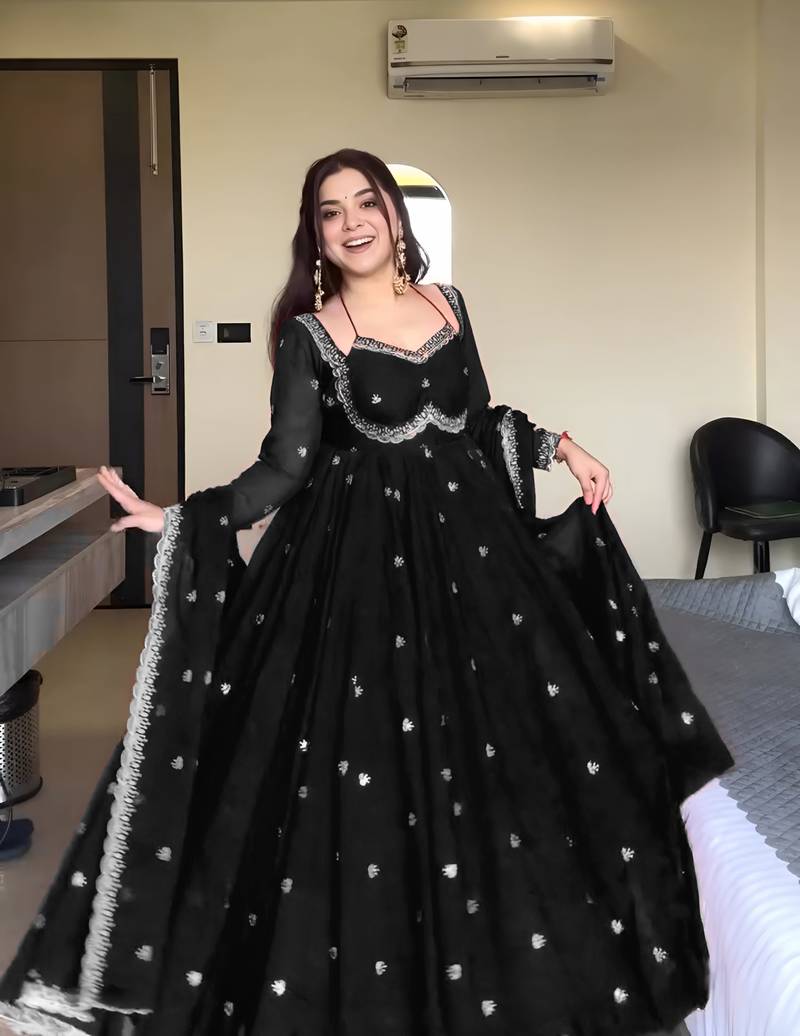 Black georgette sequin embroidery kurta pant set with embroidered georgette dupatta