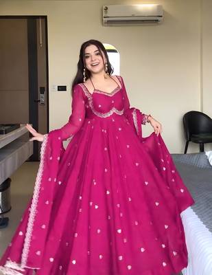 Pink georgette sequin embroidery kurta pant set with embroidered georgette dupatta 1