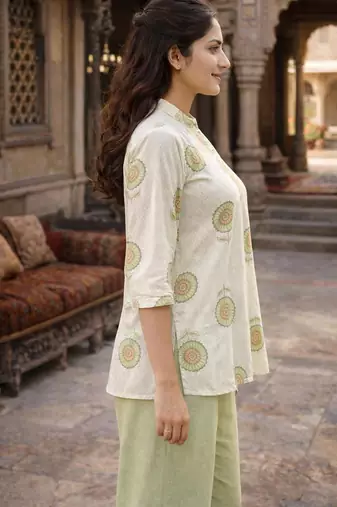 Blue printed cotton hip length short kurta