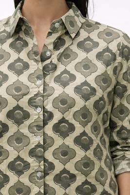 Beige printed  cotton  hip length full sleeves shirt 4