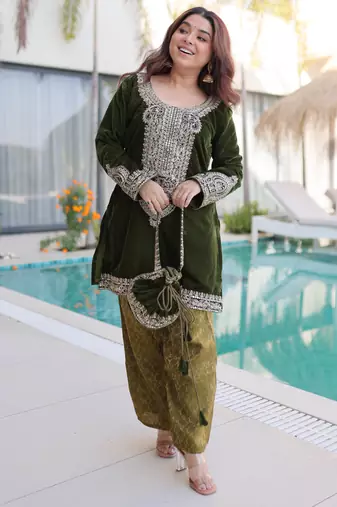 Mehendi designer 9000 velvet zari & embroidered work readymade suit