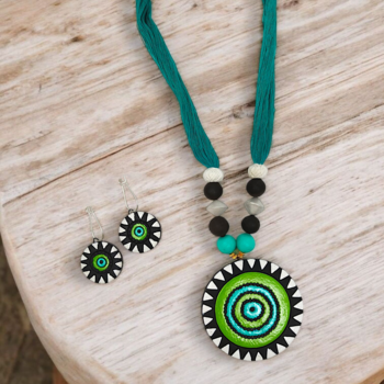 handmade | unison green sun terracotta pendant with earring 1