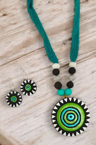 handmade | unison green sun terracotta pendant with earring