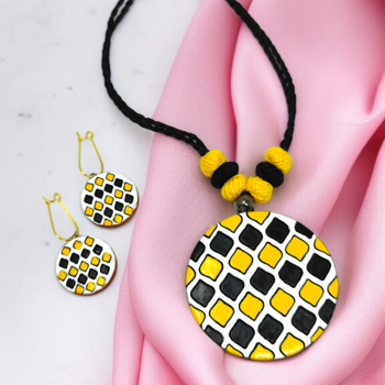 sun shape minimal handmade terracotta necklace with earring 1