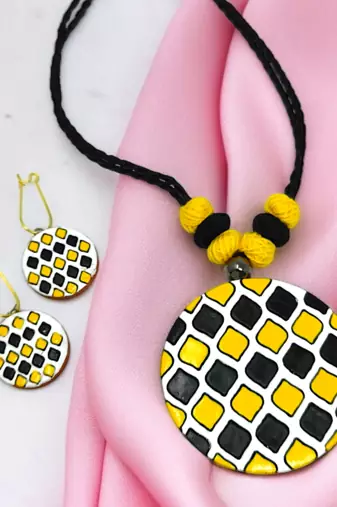 sun shape minimal handmade terracotta necklace with earring