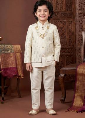 Boys off white cotton silk geometric embroidered sherwani set with jacket & necklace 1