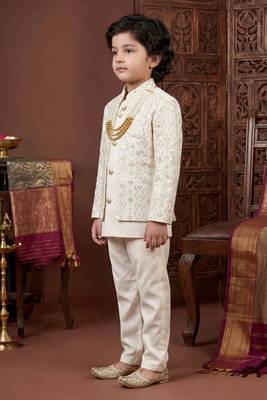 Boys off white satin chevron sequined sherwani set with jacket & necklace 4