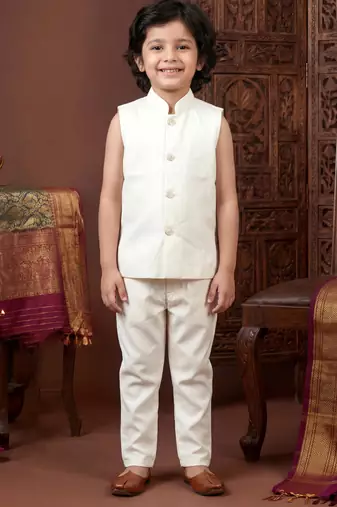 Boys off white satin chevron sequined sherwani set with jacket & necklace