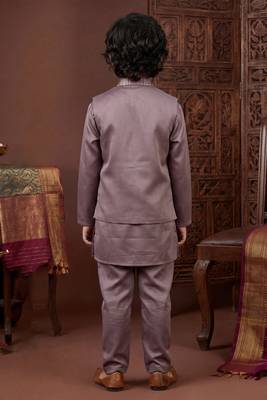 Boys mauve satin embroidered kurta pant set with waistcoat & necklace 2