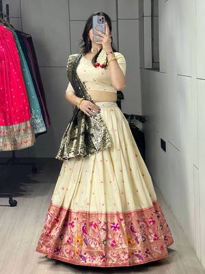 Green Color Zari Weaving Work With Flower Work On Boarder Paithani Silk Lehenga Choli With Unstitched Blouse 3