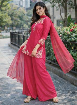 Womens pink kurati palazzo with dupatta embroidered festival wear 2