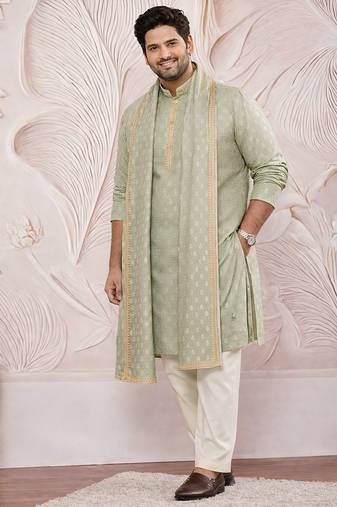 Men green silk blend jacquard dupatta with lace border
