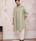 Men green silk blend jacquard dupatta with lace border