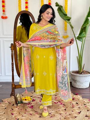 Trading yellow festival kurati pent with dupatta set 2