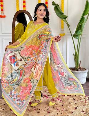 Trading yellow festival kurati pent with dupatta set 3