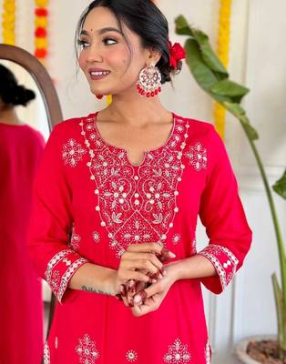 Trading red festival kurati pent with dupatta set 5