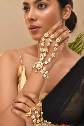 Gold plated kundan hathphool