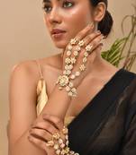 Gold plated kundan hathphool