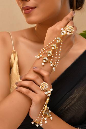 Gold plated kundan hathphool