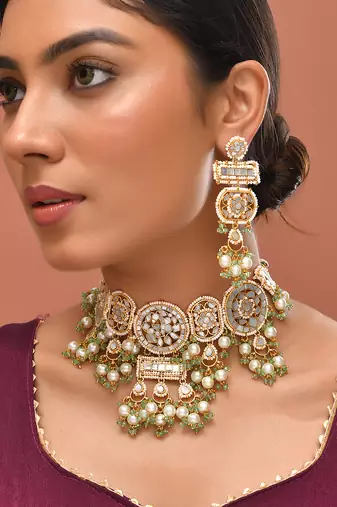 Gold plated kundan necklace set