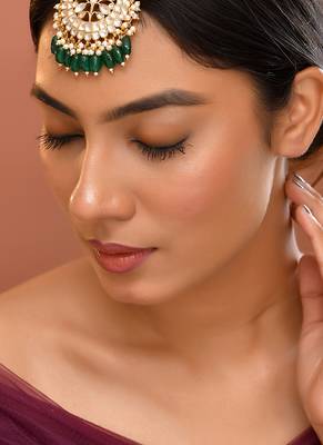 Gold plated kundan green stones Maang Tikka 2