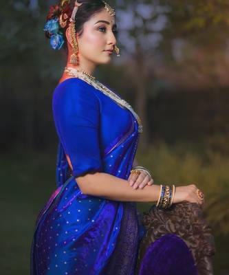 Royal blue silk blend banarasi saree with unstitched blouse piece 7
