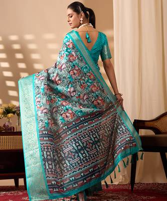 Turquoise green lichi silk saree with abstract & floral digital print and rich zari woven border with designer blouse 4