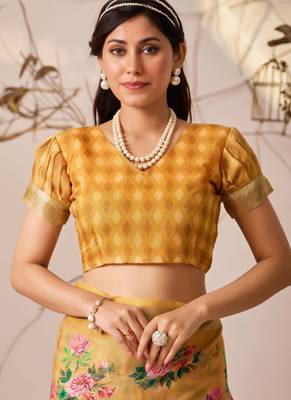 Golden yellow floral print linen cotton saree with patola style design & contrast border – printed saree with blouse 5