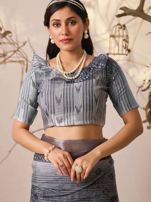 Grey linen cotton digital floral printed saree with patola border | contemporary printed linen saree with blouse 5