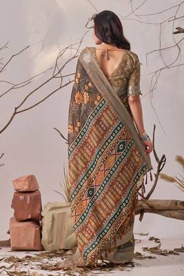 Slate grey linen cotton saree with digital floral print & contrast pallu | traditional printed saree with blouse 4