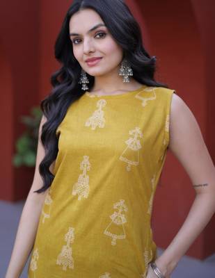 Yellow cotton printed kurta and bottom set 3